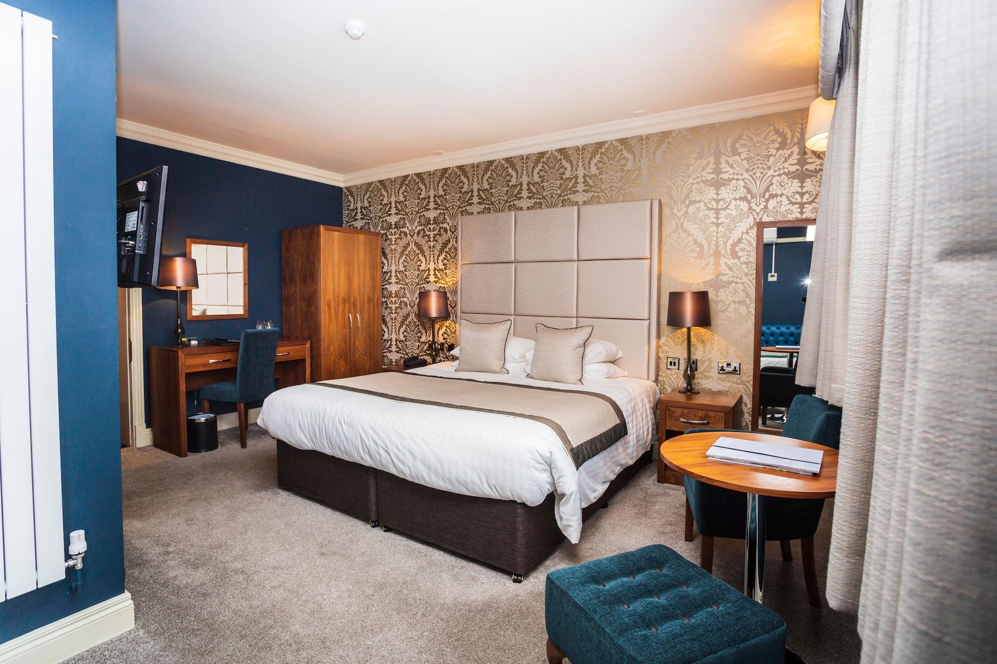 The Moat House Hotell Stafford Exteriör bild