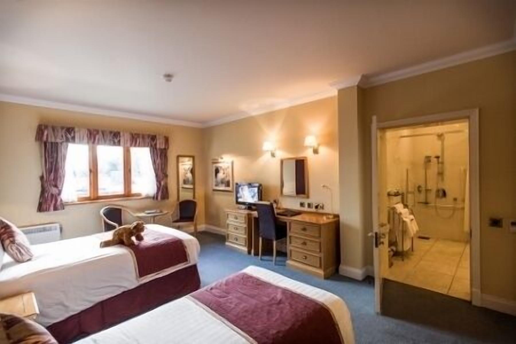 The Moat House Hotell Stafford Exteriör bild