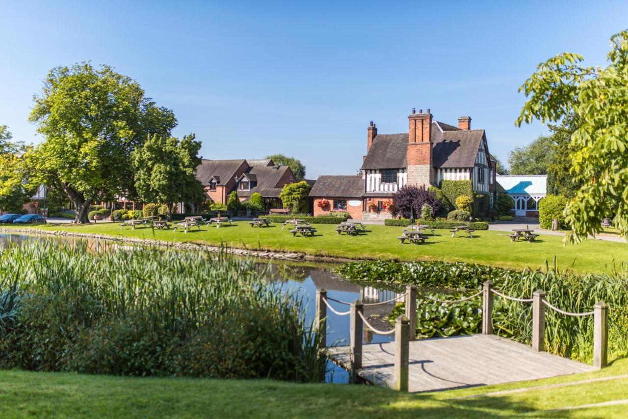 The Moat House Hotell Stafford Exteriör bild