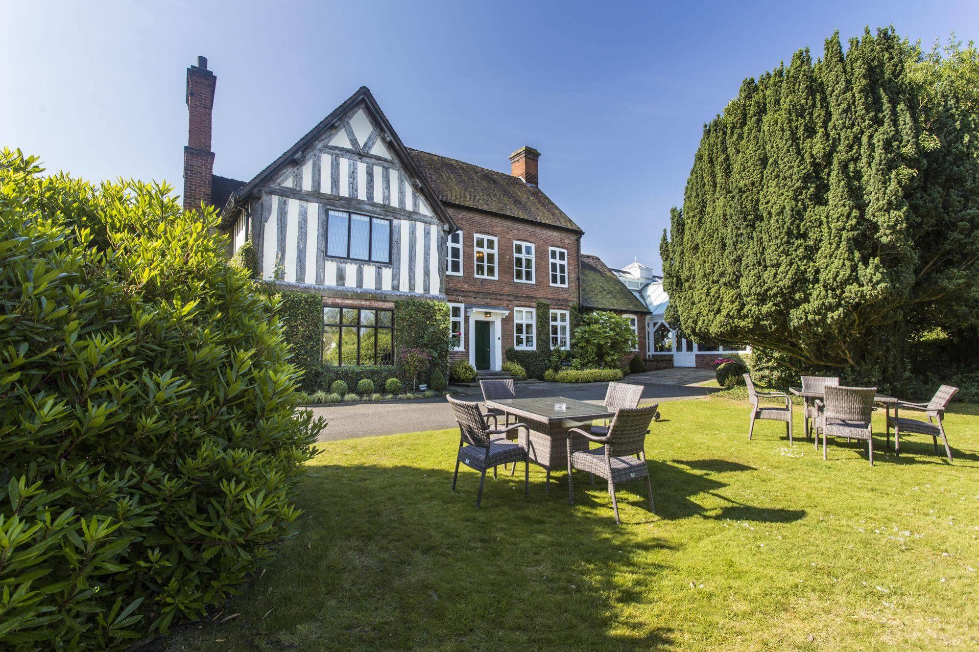 The Moat House Hotell Stafford Exteriör bild